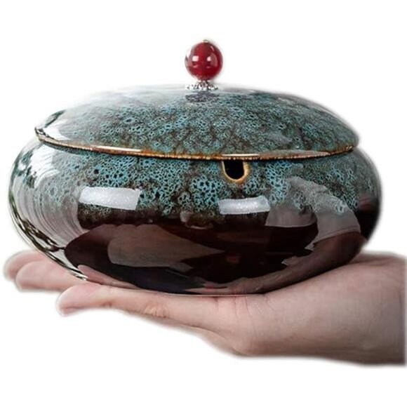 5.7" Ceramic Ashtray with Lids Windproof Cigarette Ashtray for Indoor or Outdoor - Picture 8 of 8